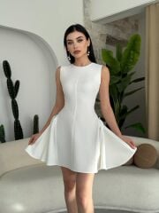 More İnci Detaylı Elbise