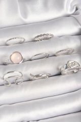Pirinç Gümüş Renk Pembe Mineli Kemer Düğüm Figür Kadın Yüzük Kombini